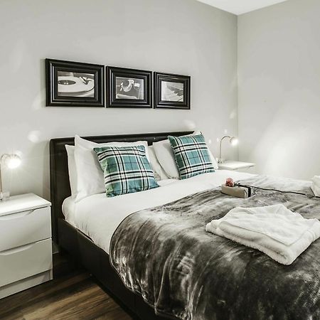 Approved Serviced Apartments Gorse Hill 맨체스터 외부 사진